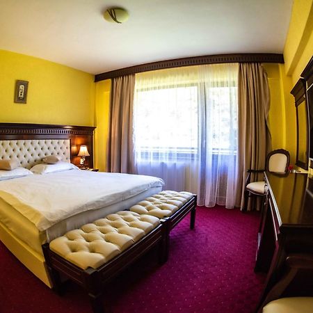Hotel Trei Brazi Baile Olanesti Bagian luar foto