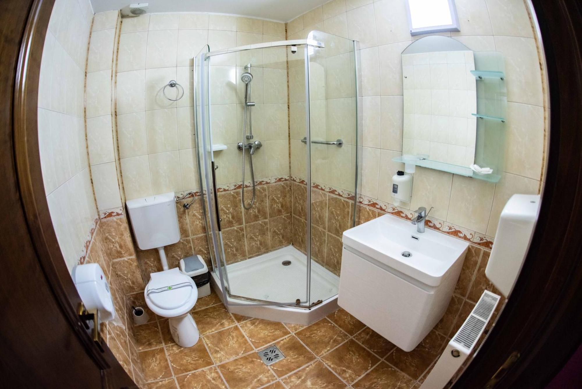 Hotel Trei Brazi Baile Olanesti Bagian luar foto
